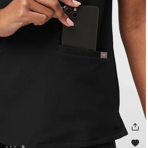 Figs Women's XXL Casma Black Scrub Top - Picture 7 of 7